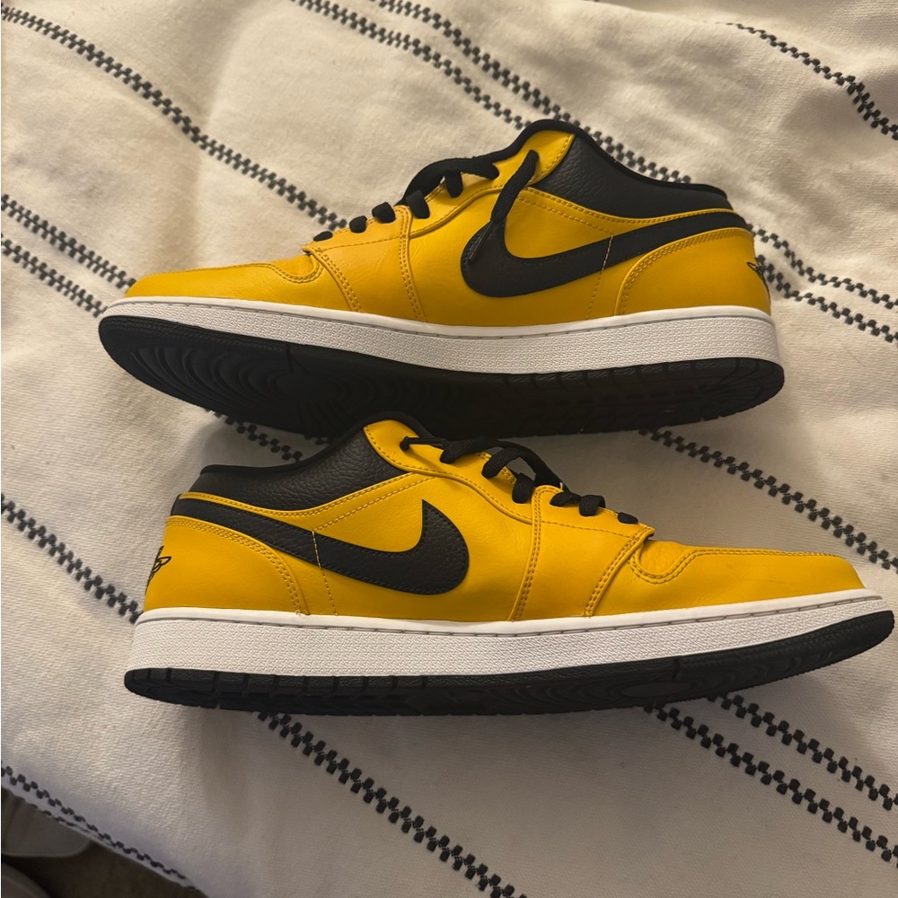 JORDAN 1 LOW POLLEN